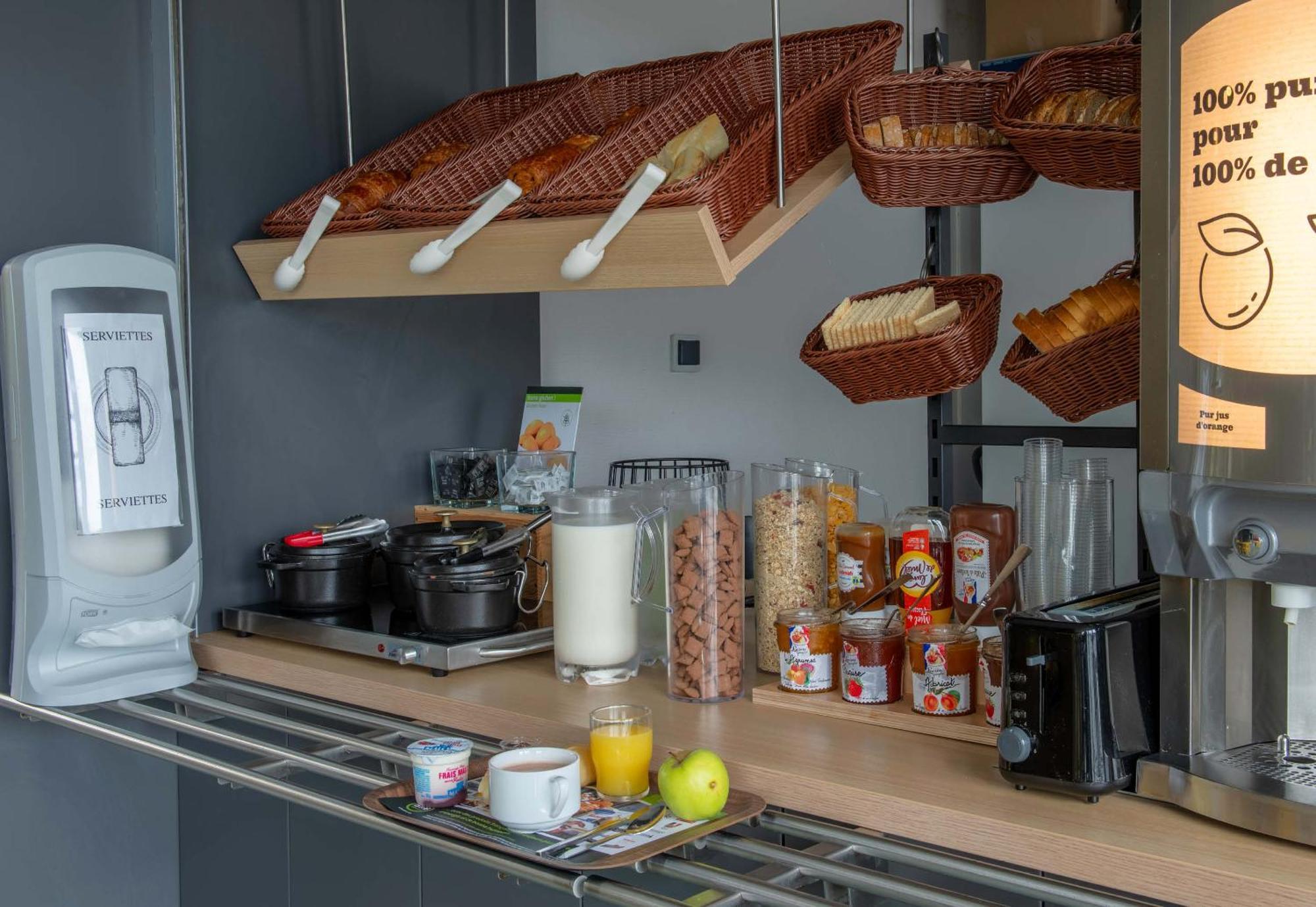B&B Hotel Beauvais Allonne  Экстерьер фото