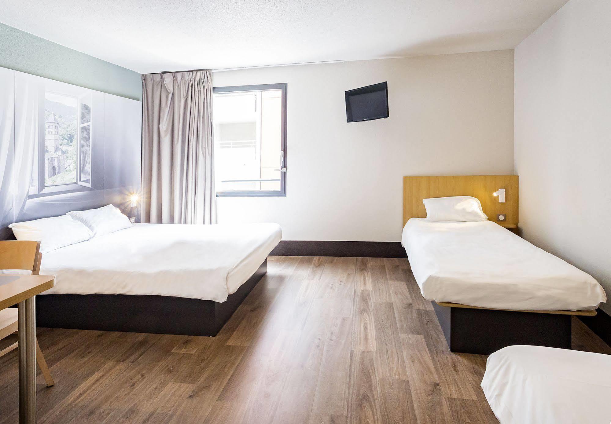 B&B Hotel Beauvais Allonne  Экстерьер фото